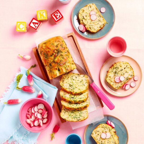 cake aux fanes de radis par styliste culinaire pour éditeurs