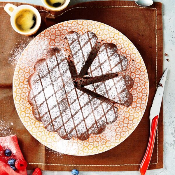 gateau au chocolat fait maison pour editeurs